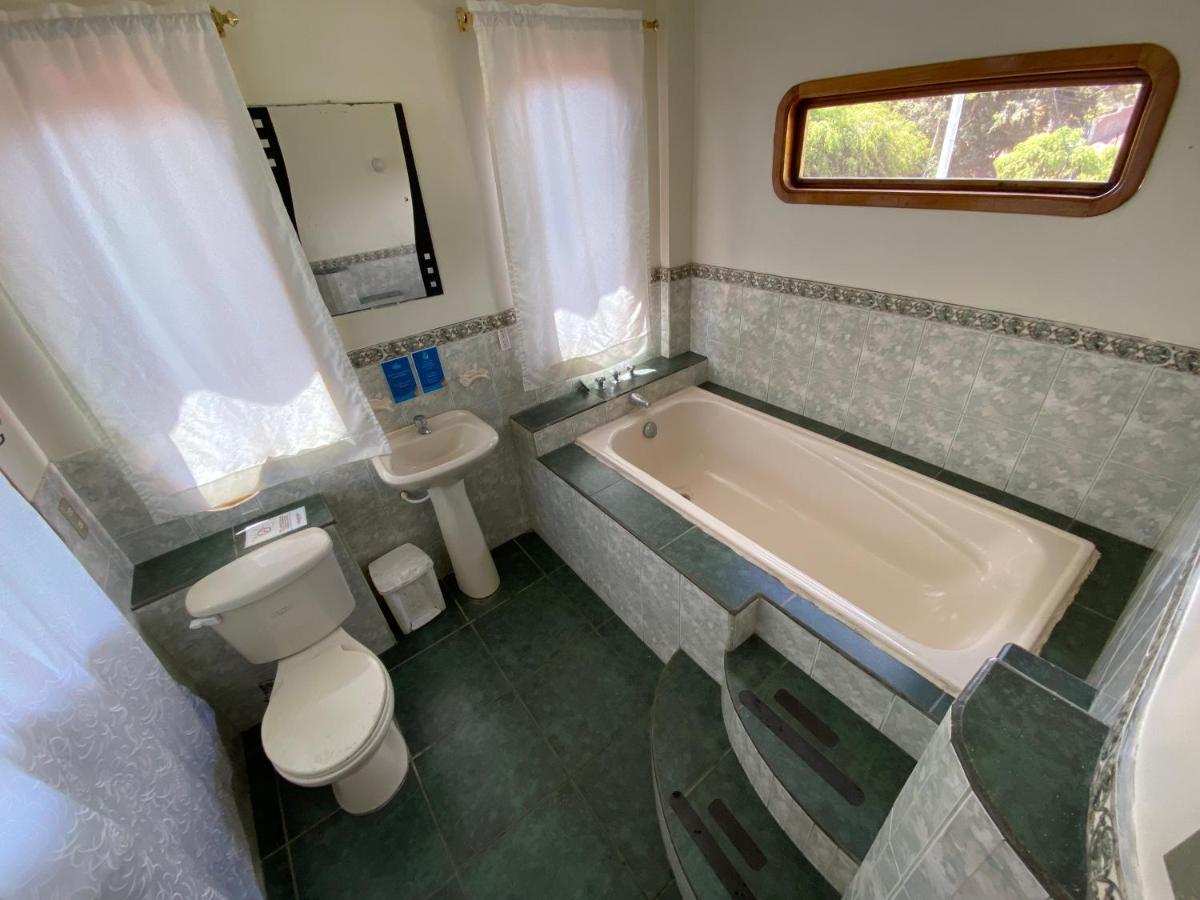 Casa Eden * Puerto Ayora (Galapagos Islands)